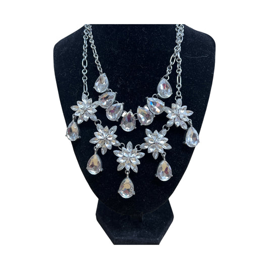 Necklace Statement By Charming Charlie In Silver