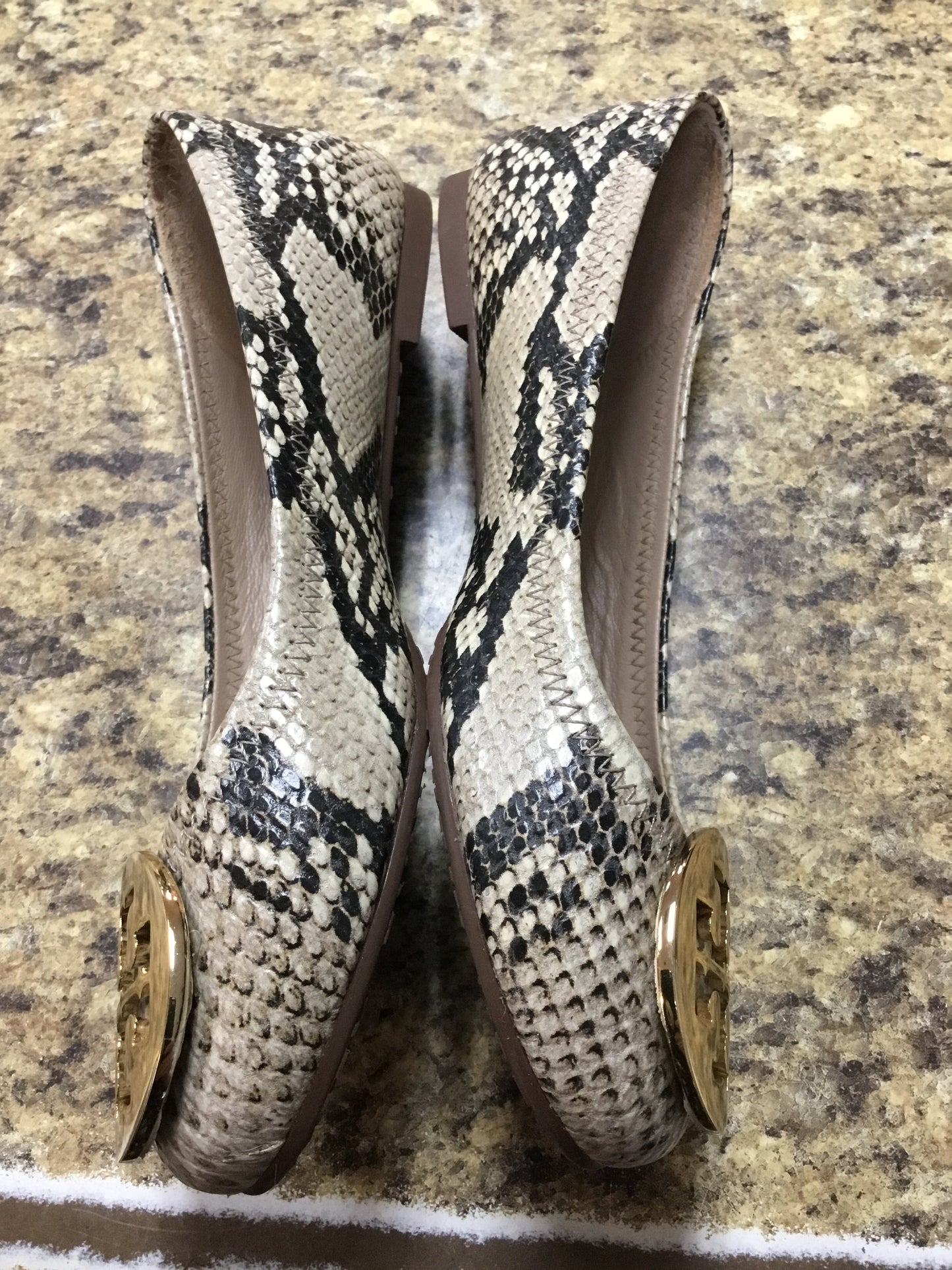 Snakeskin Print Shoes Flats Tory Burch, Size 5.5