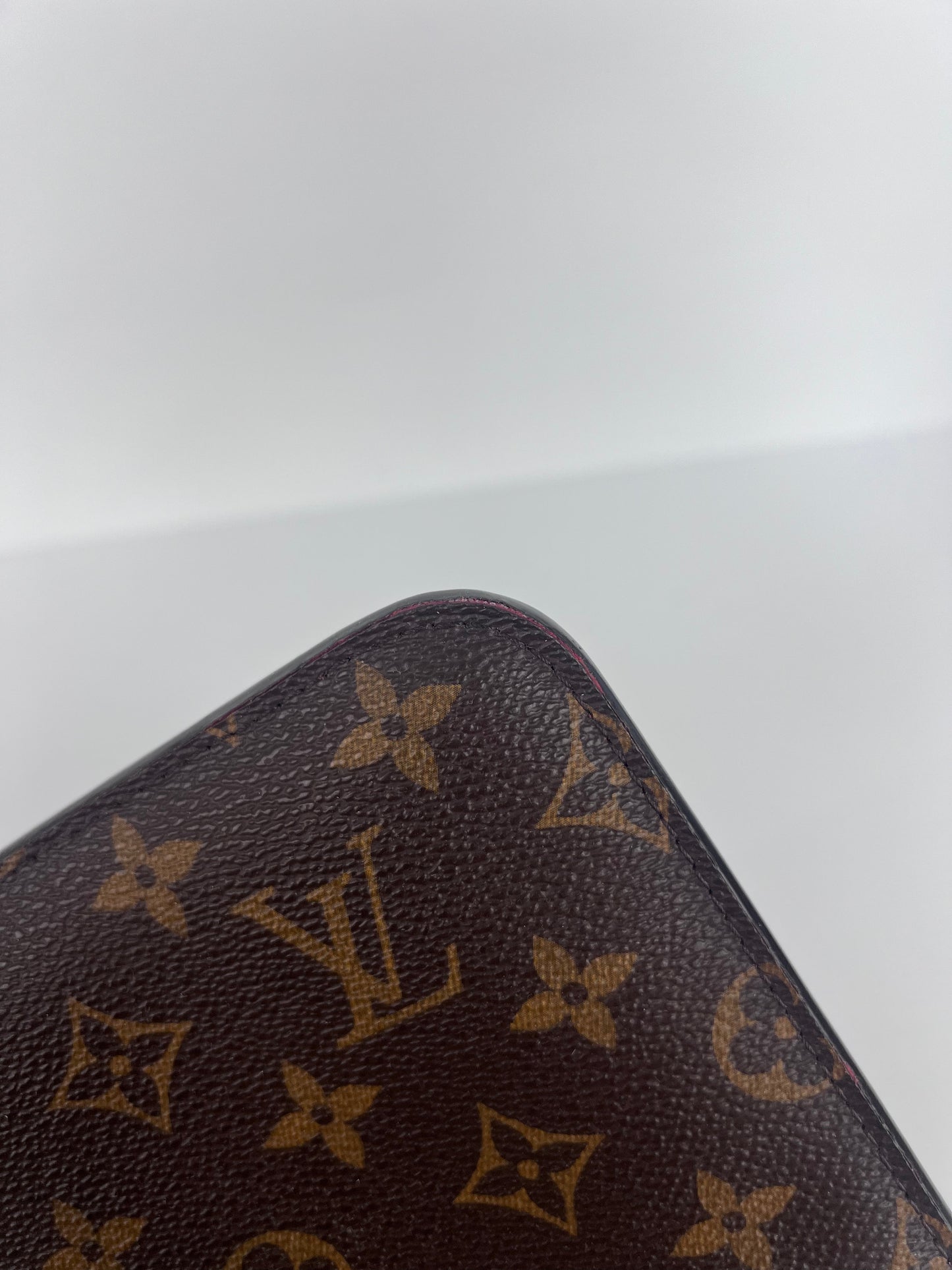 Wristlet Luxury Designer By Louis Vuitton, Size: Medium