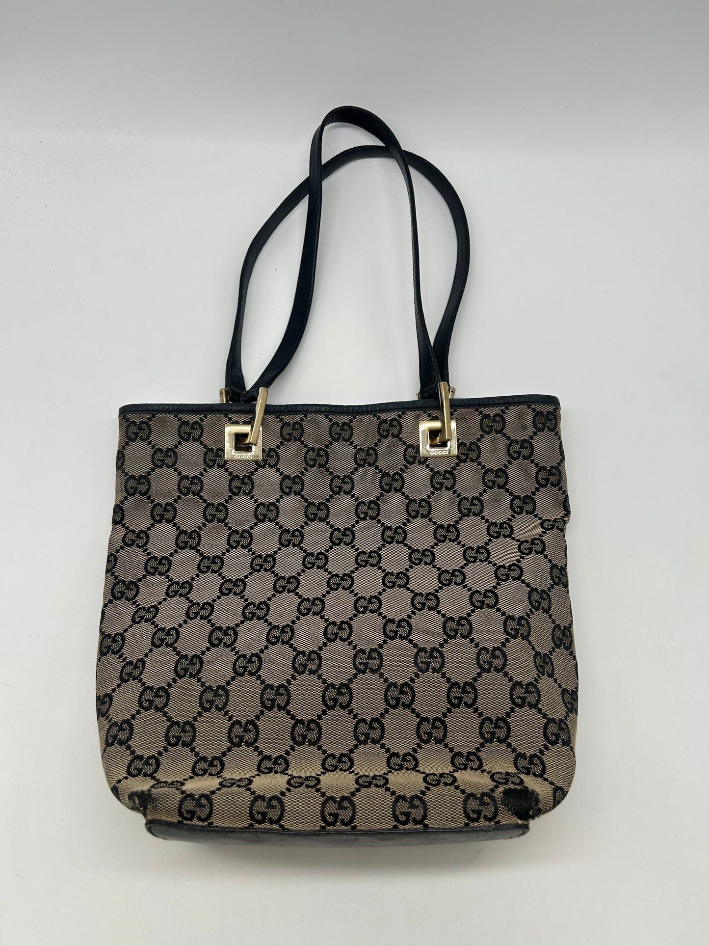 Handbag Luxury Designer By Gucci, Size: Medium