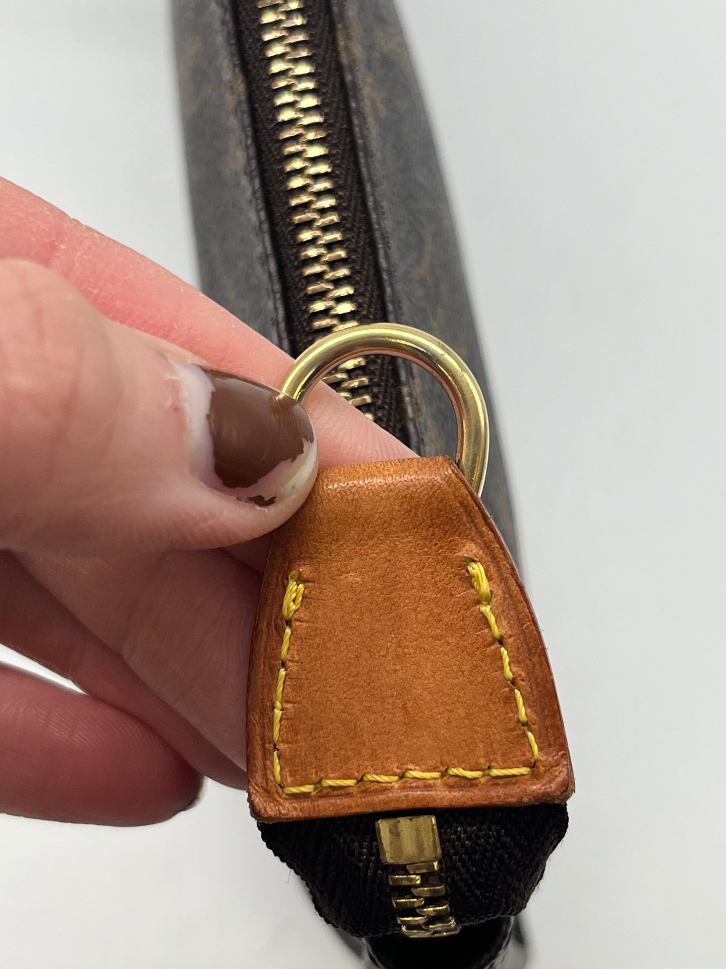 Handbag Luxury Designer By Louis Vuitton, Size: Large