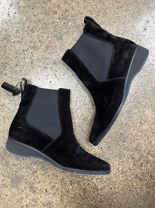 Boots Luxury Designer By Ferragamo In Black, Size:7