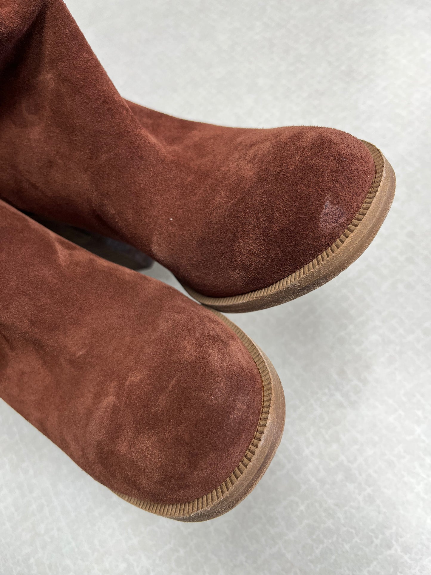 Boots Designer By Ugg In Maroon, Size:9