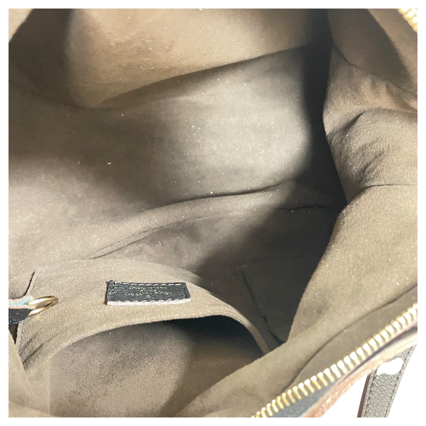 Handbag Luxury Designer By Louis Vuitton In Black, Size:Large