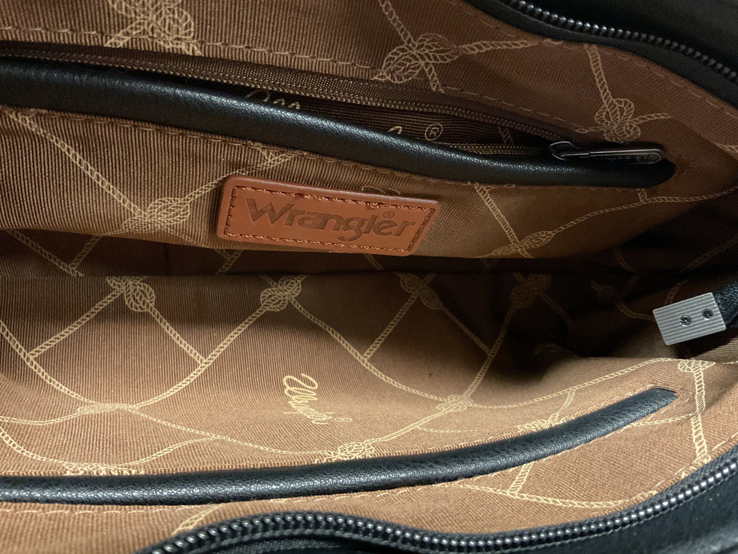 Crossbody By Wrangler In Black, Size:Medium