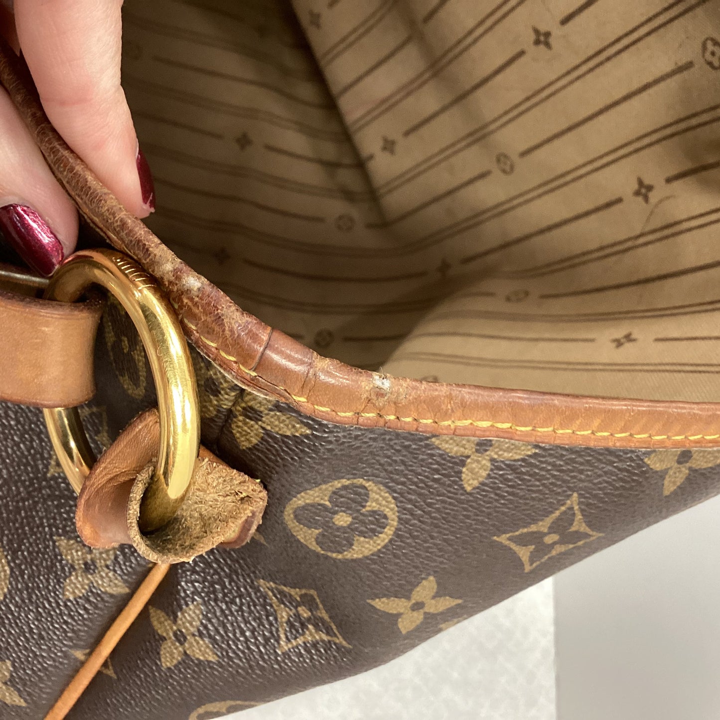 Handbag Luxury Designer By Louis Vuitton, Size: Large