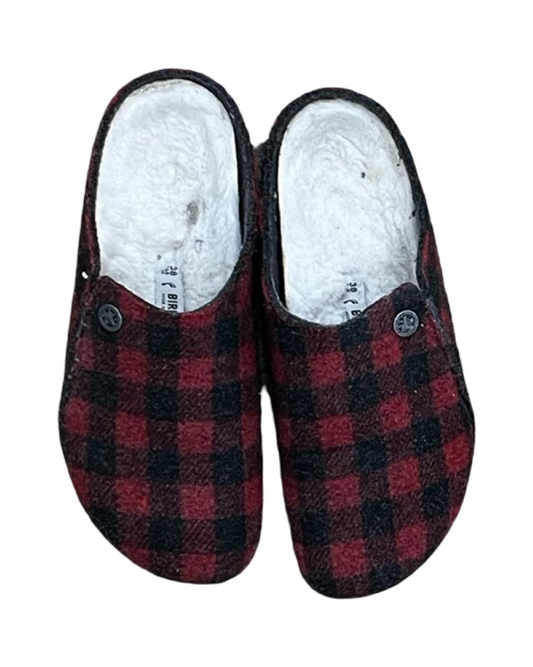 Shoes Flats By Birkenstock In Black & Red, Size:7.5