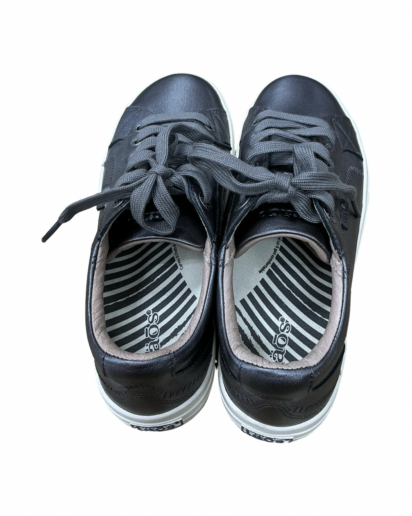 Shoes Sneakers By Taos In Grey, Size:6