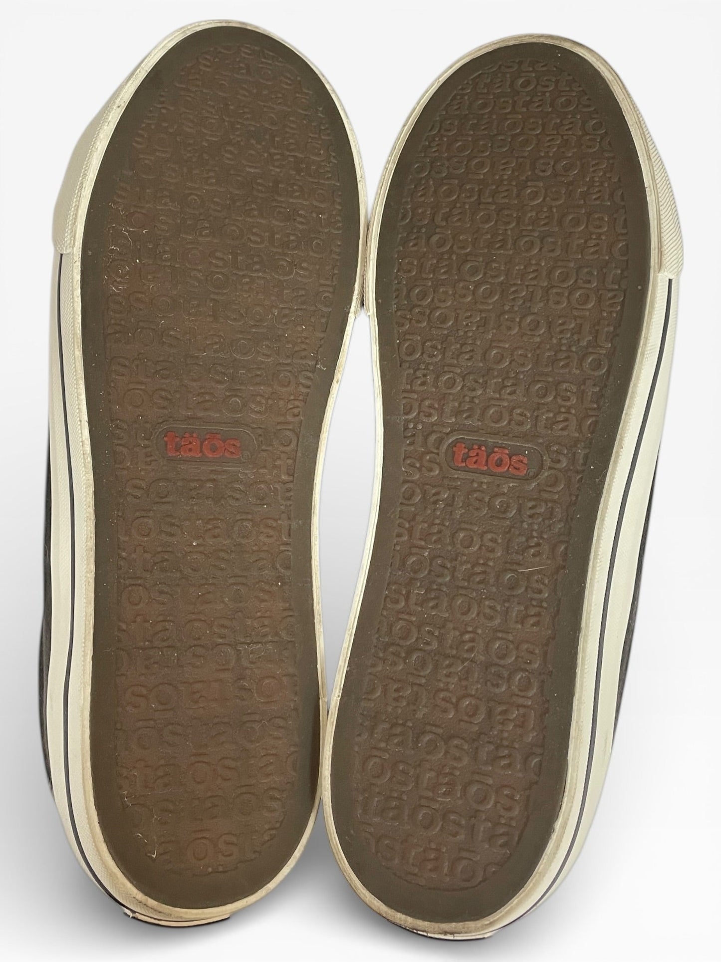 Shoes Sneakers By Taos In Taupe, Size:9.5