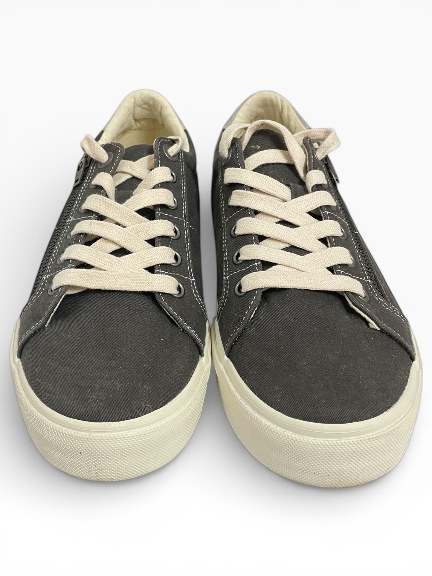 Shoes Sneakers By Taos In Taupe, Size:9.5