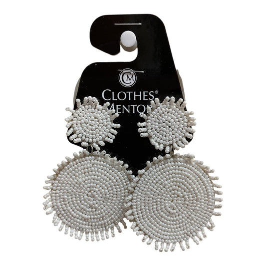 Earrings Dangle/Drop By Clothes Mentor In White