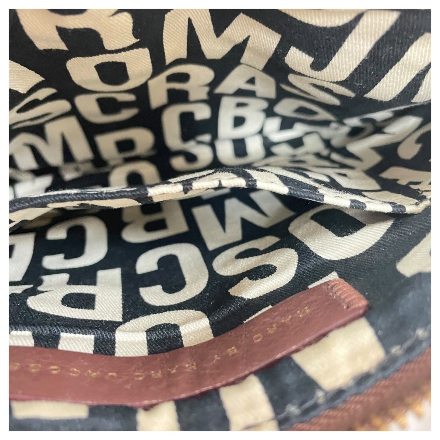 Crossbody Luxury Designer By Marc Jacobs In Brown, Size:Small