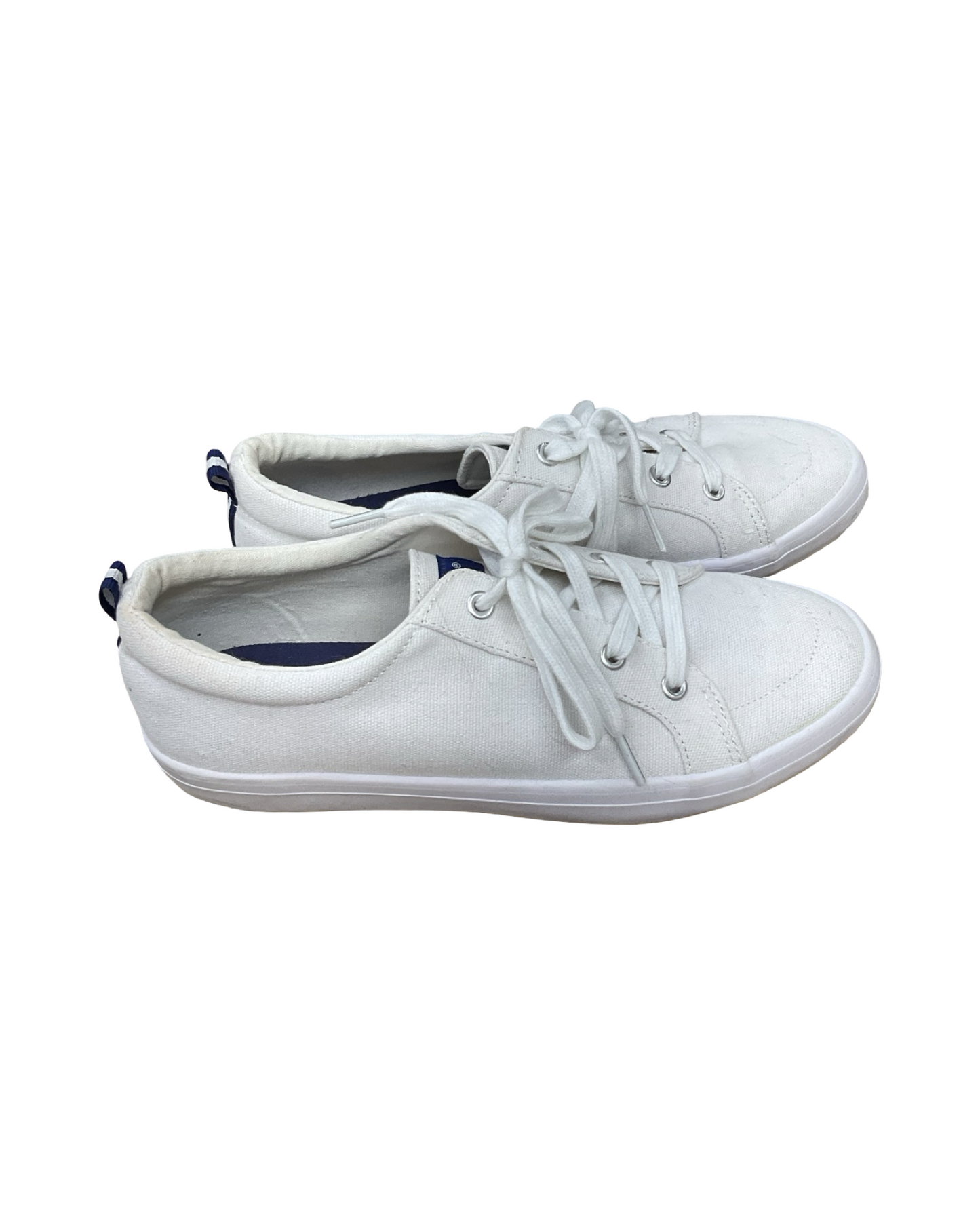 Shoes Sneakers By Clothes Mentor In White, Size:10