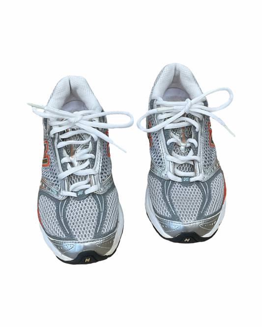 Shoes Athletic By New Balance In Grey & White, Size:7