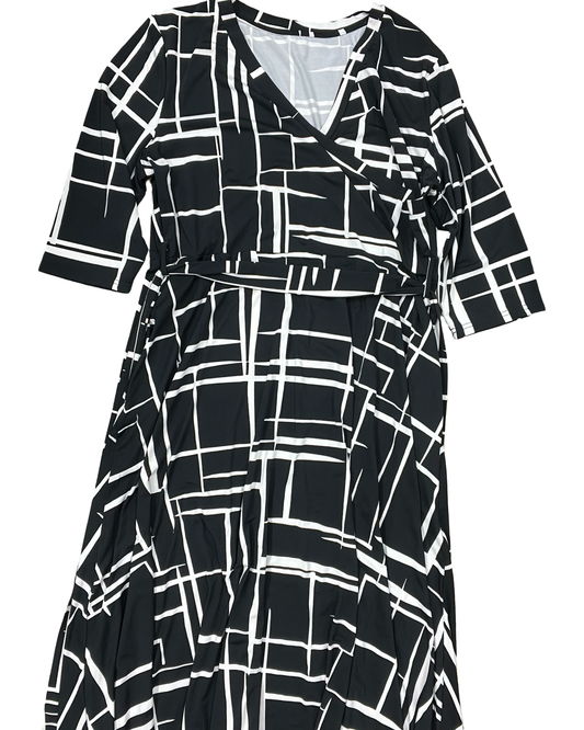 Dress Casual Maxi By Clothes Mentor In Black & White, Size:2X