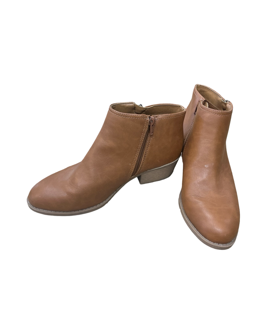 Shoes Flats By Clothes Mentor In Brown, Size:9