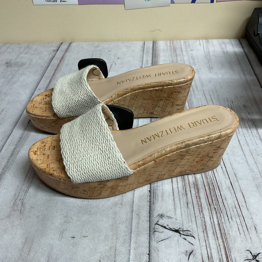 Sandals Designer By Stuart Weitzman In White, Size:8