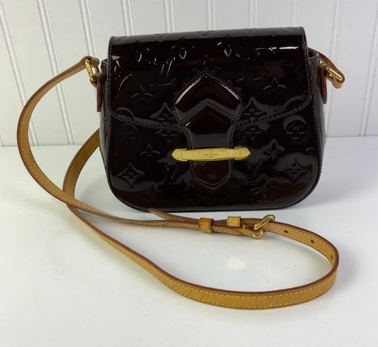 Crossbody Luxury Designer By Louis Vuitton In Maroon, Size:Small