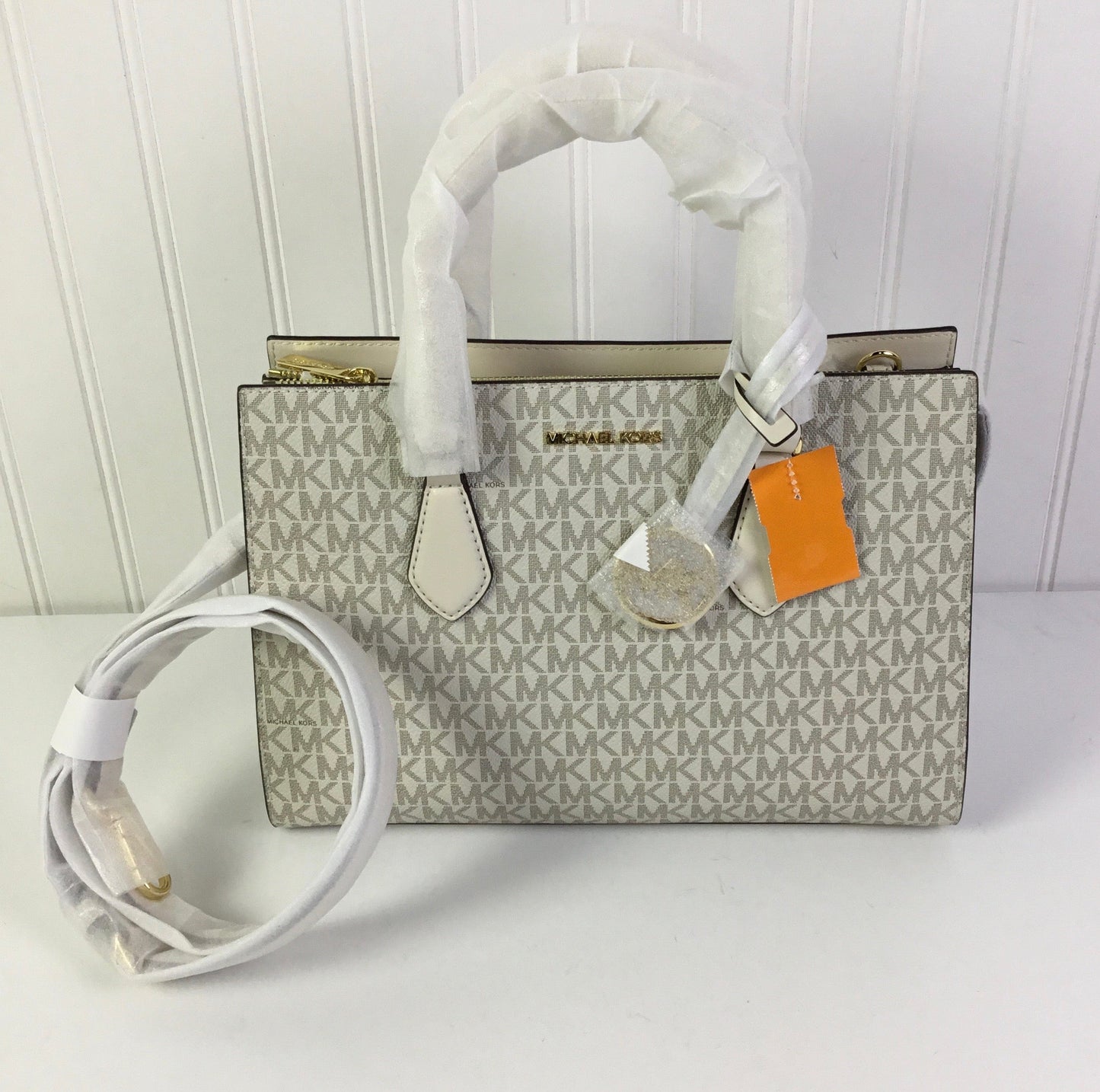 Handbag Designer By Michael Kors In Cream, Size:Medium