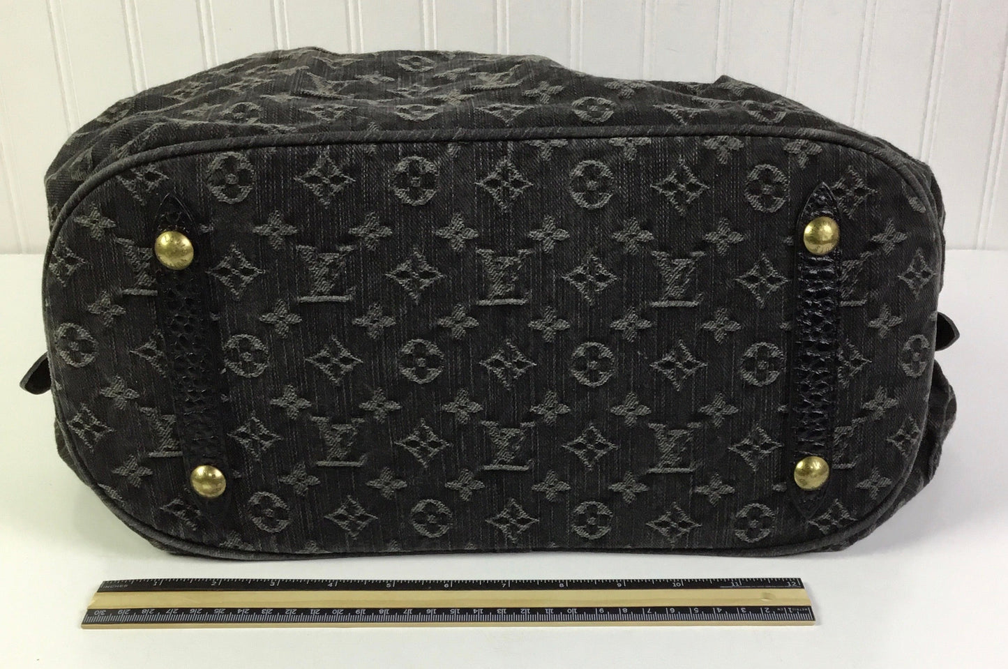 Handbag Luxury Designer By Louis Vuitton In Black, Size:Large