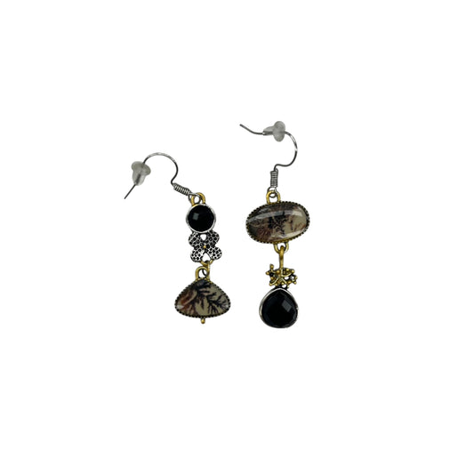 Earrings Dangle/Drop By Clothes Mentor In Black & Brown