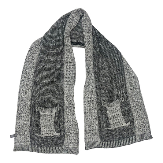 Scarf Winter By Clothes Mentor In Black & Grey