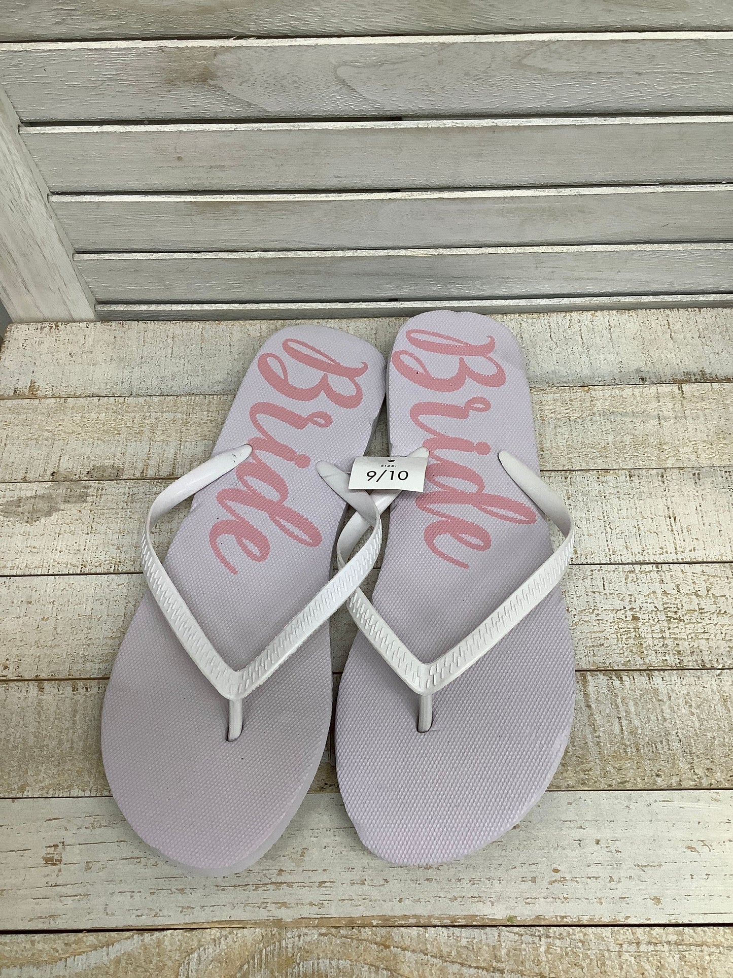 Sandals Flip Flops By Clothes Mentor  Size: 10.5