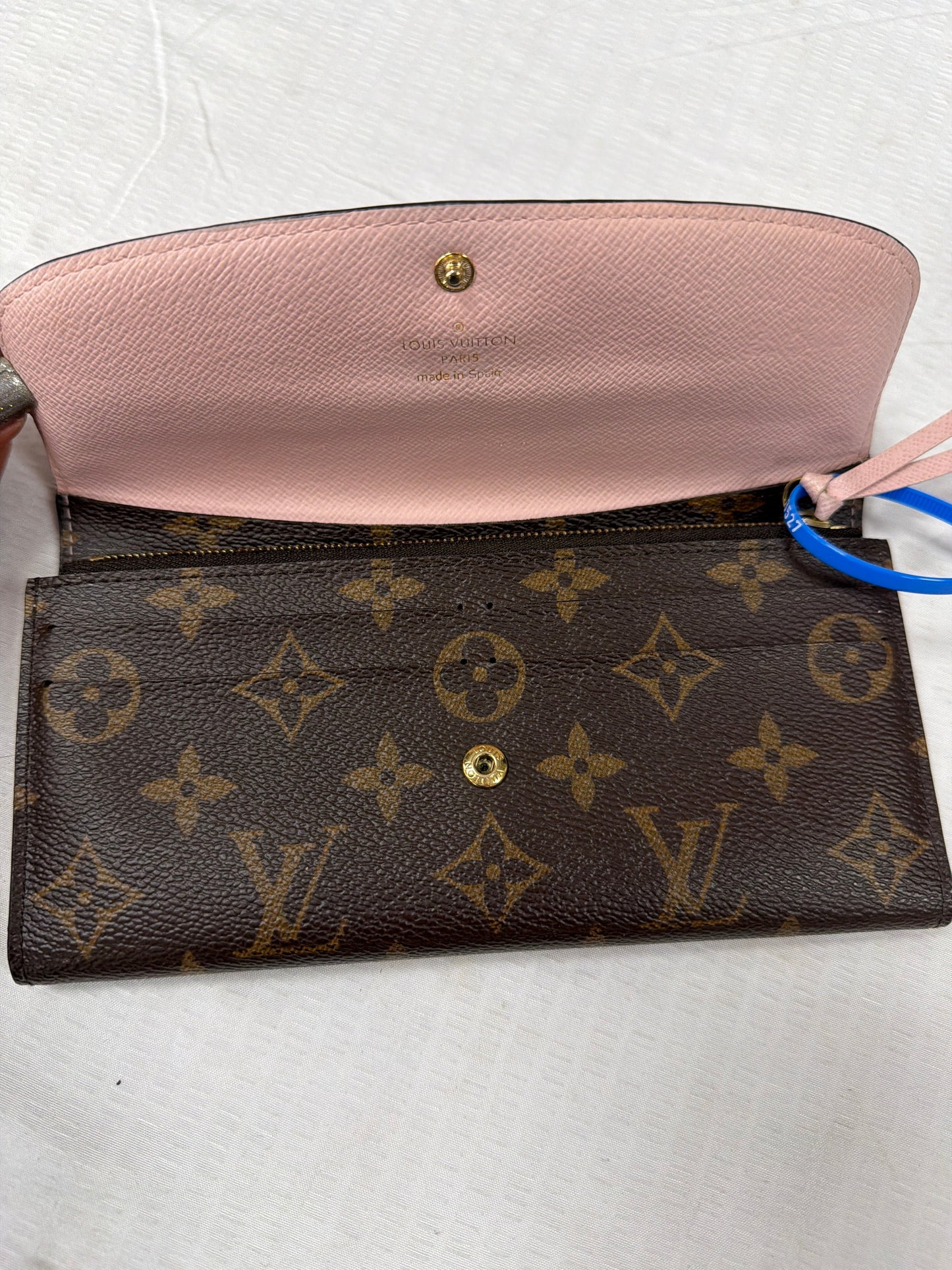 Wallet Luxury Designer By Louis Vuitton, Size: Medium