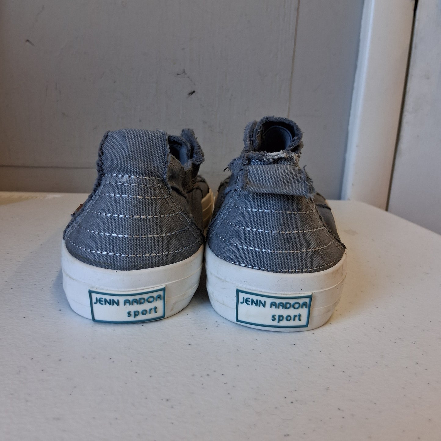 Shoes Sneakers By Jenn Aador In Blue, Size:6.5