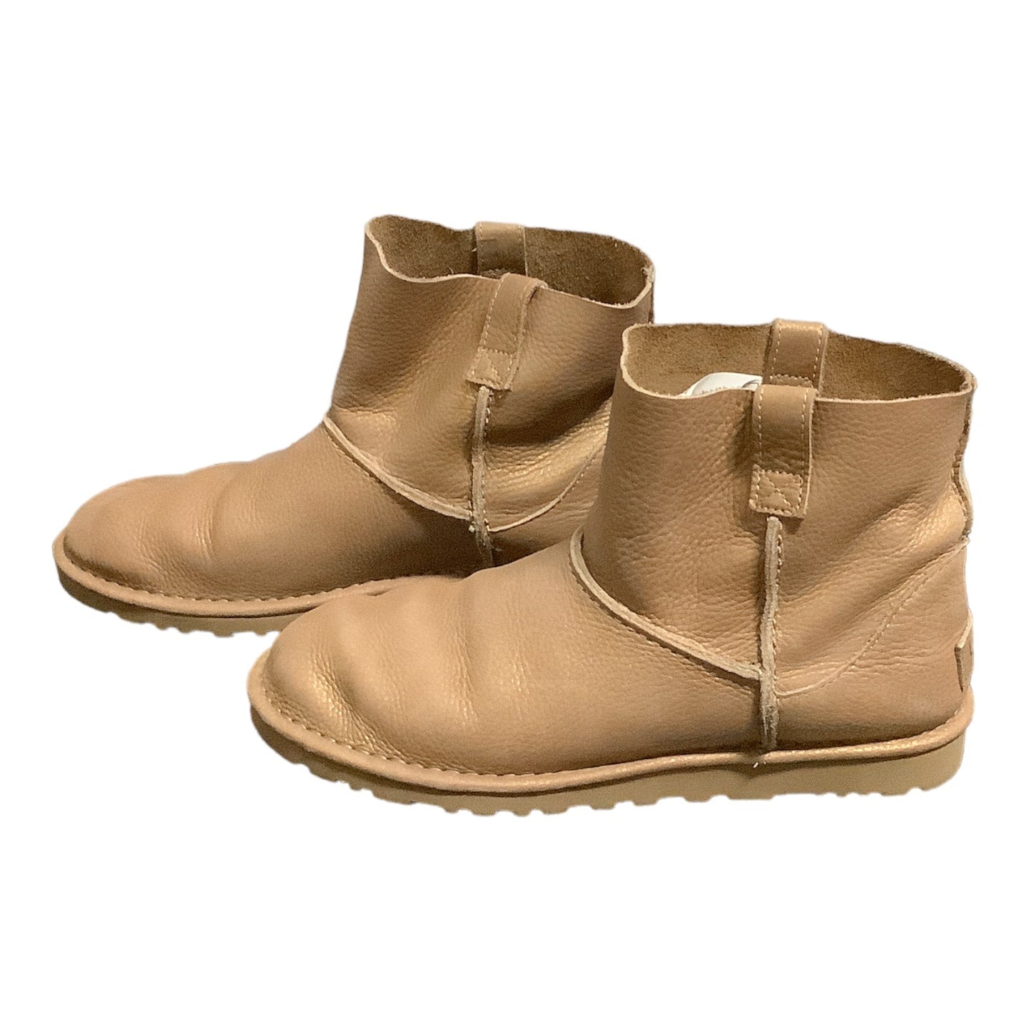 Boots Snow By Ugg  Size: 9