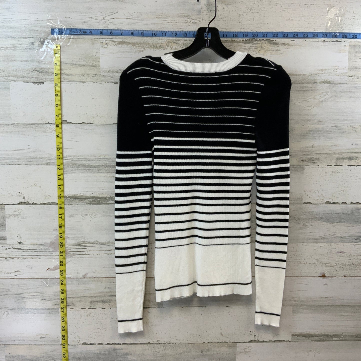 Sweater By White House Black Market  Size: Xs