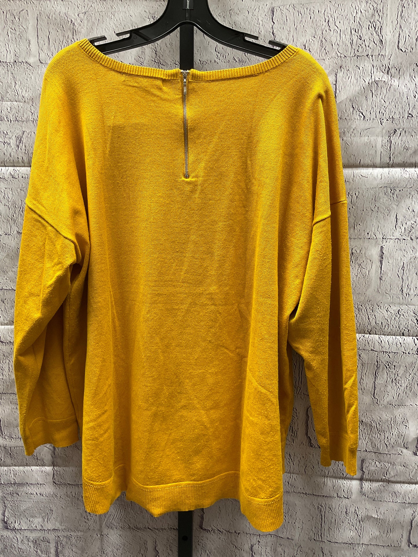 Top Long Sleeve By Cable And Gauge  Size: 2x
