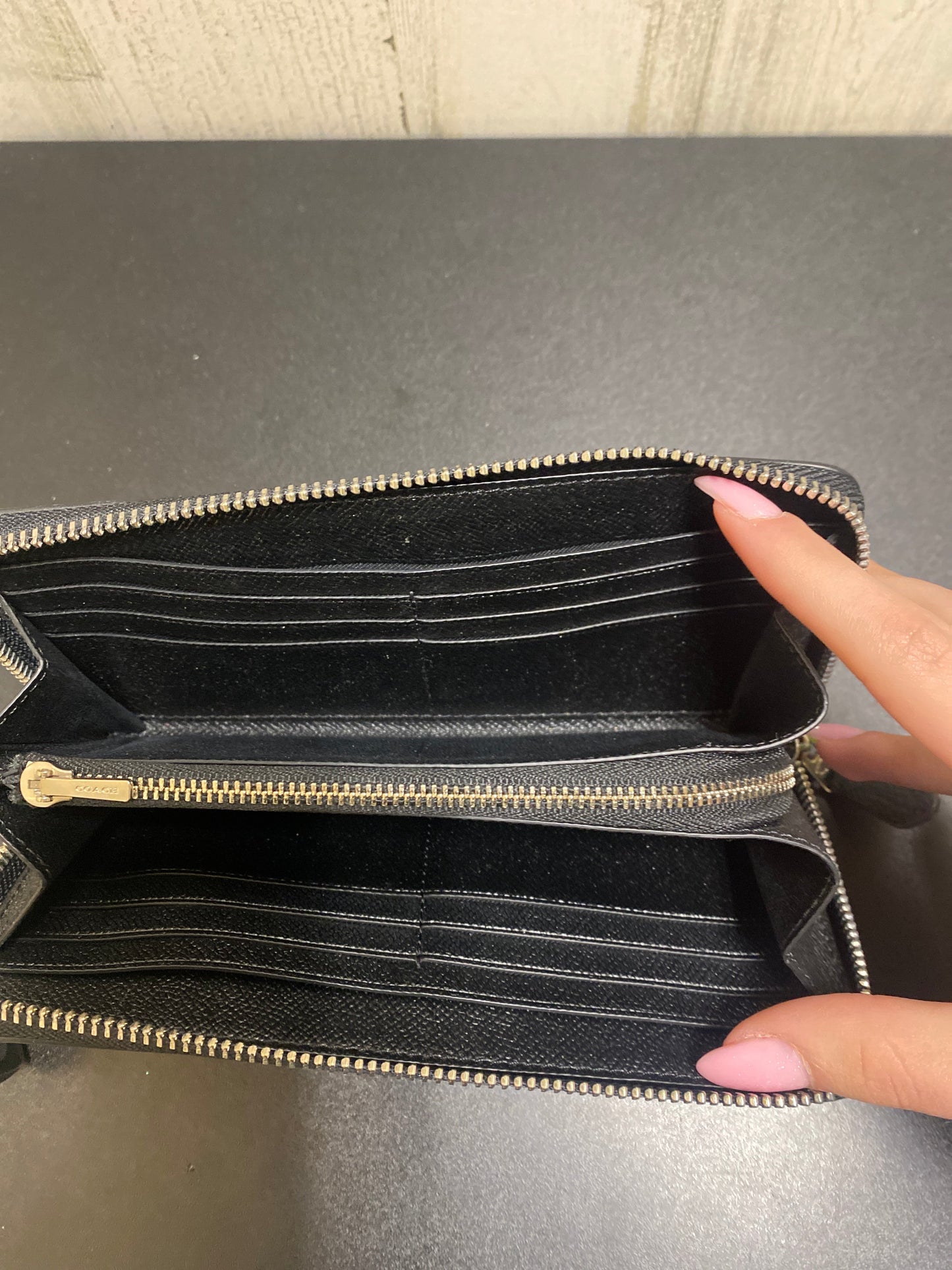 Wallet Designer By Coach  Size: Medium