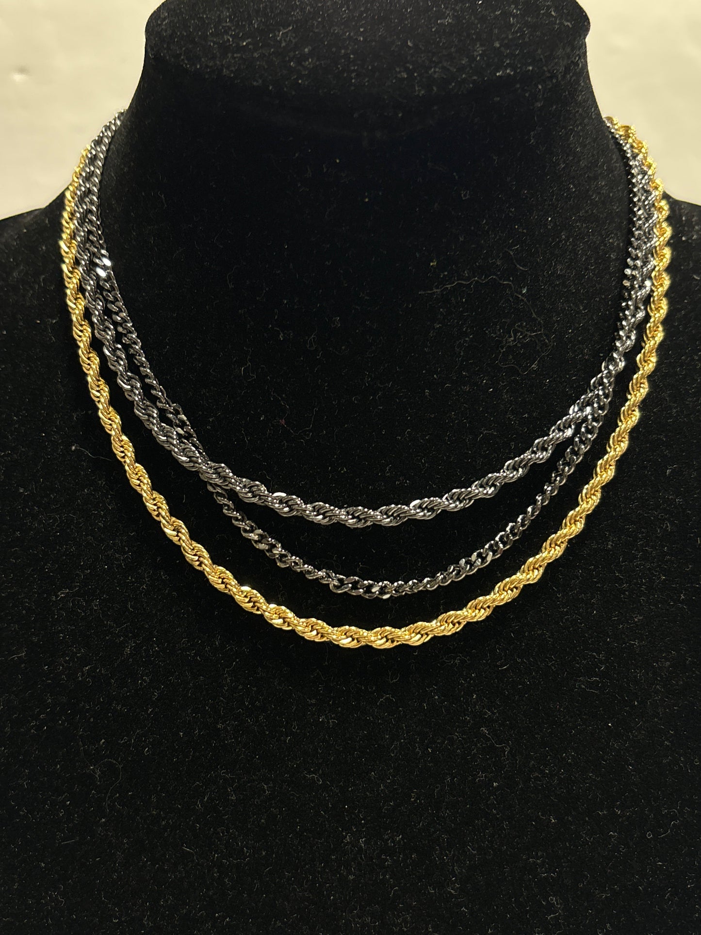 Necklace Chain By Clothes Mentor