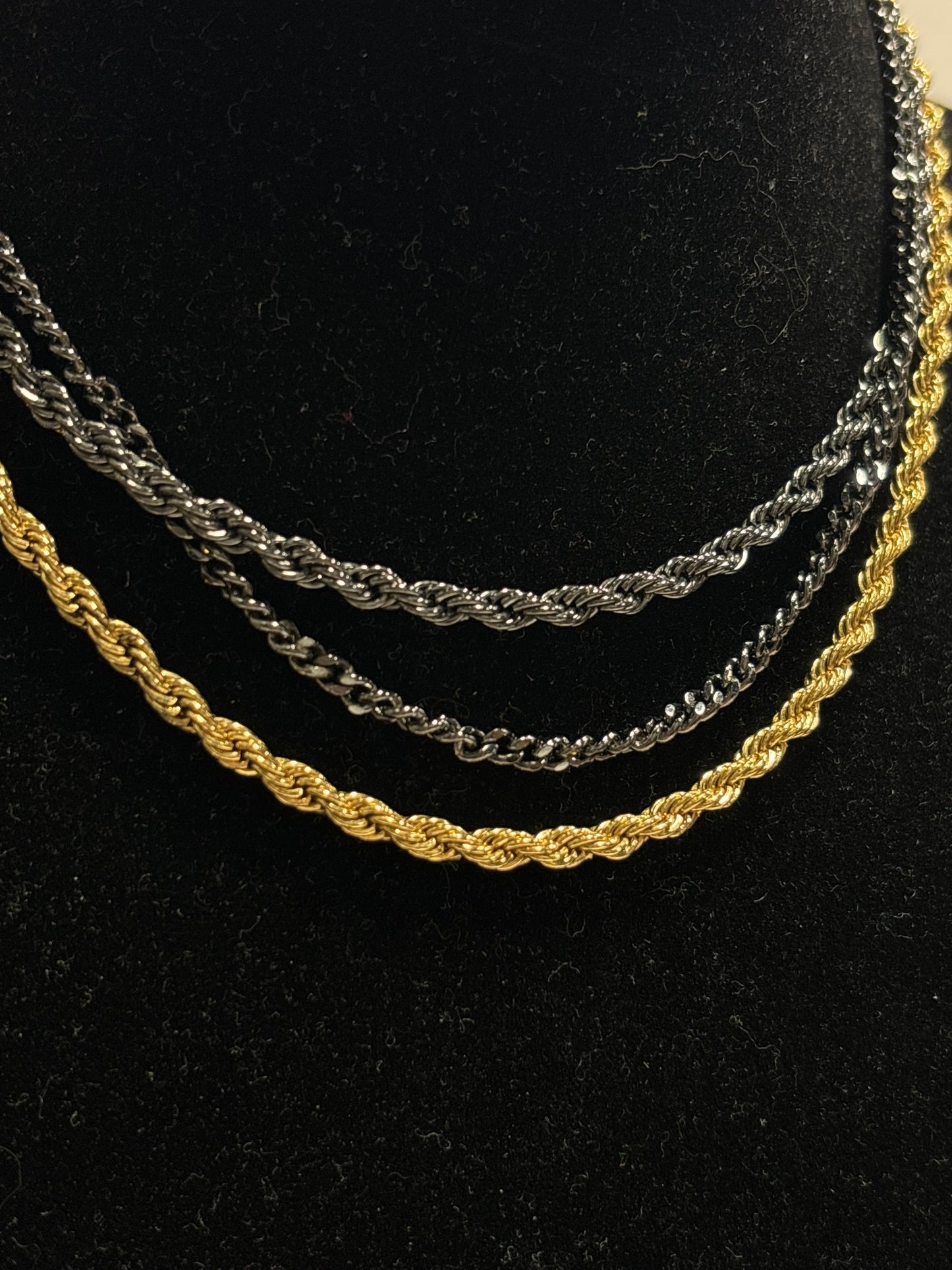 Necklace Chain By Clothes Mentor