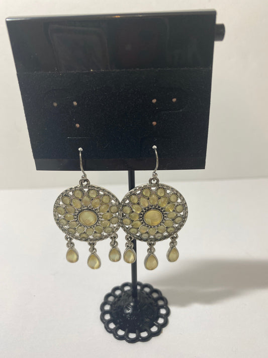 Earrings Dangle/drop By Clothes Mentor