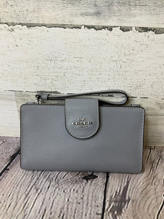 Wristlet Designer By Coach  Size: Medium