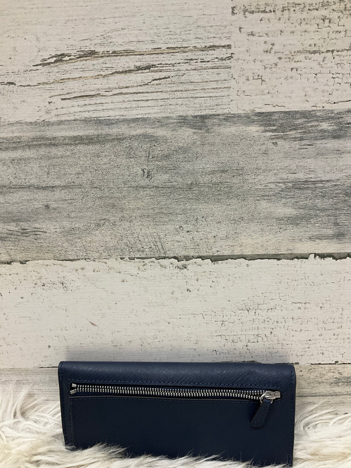 Wallet Designer By Michael Kors  Size: Medium