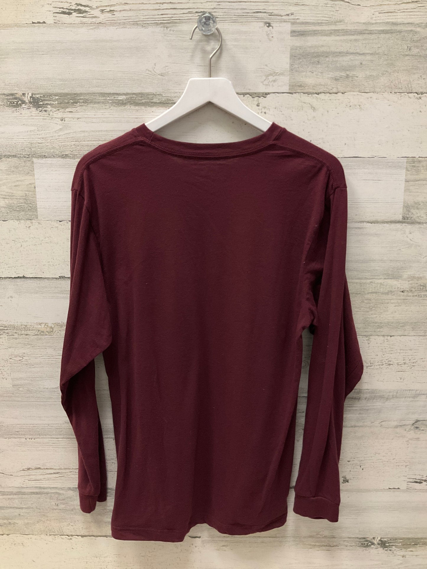 Holiday Top Long Sleeve By Clothes Mentor  Size: M