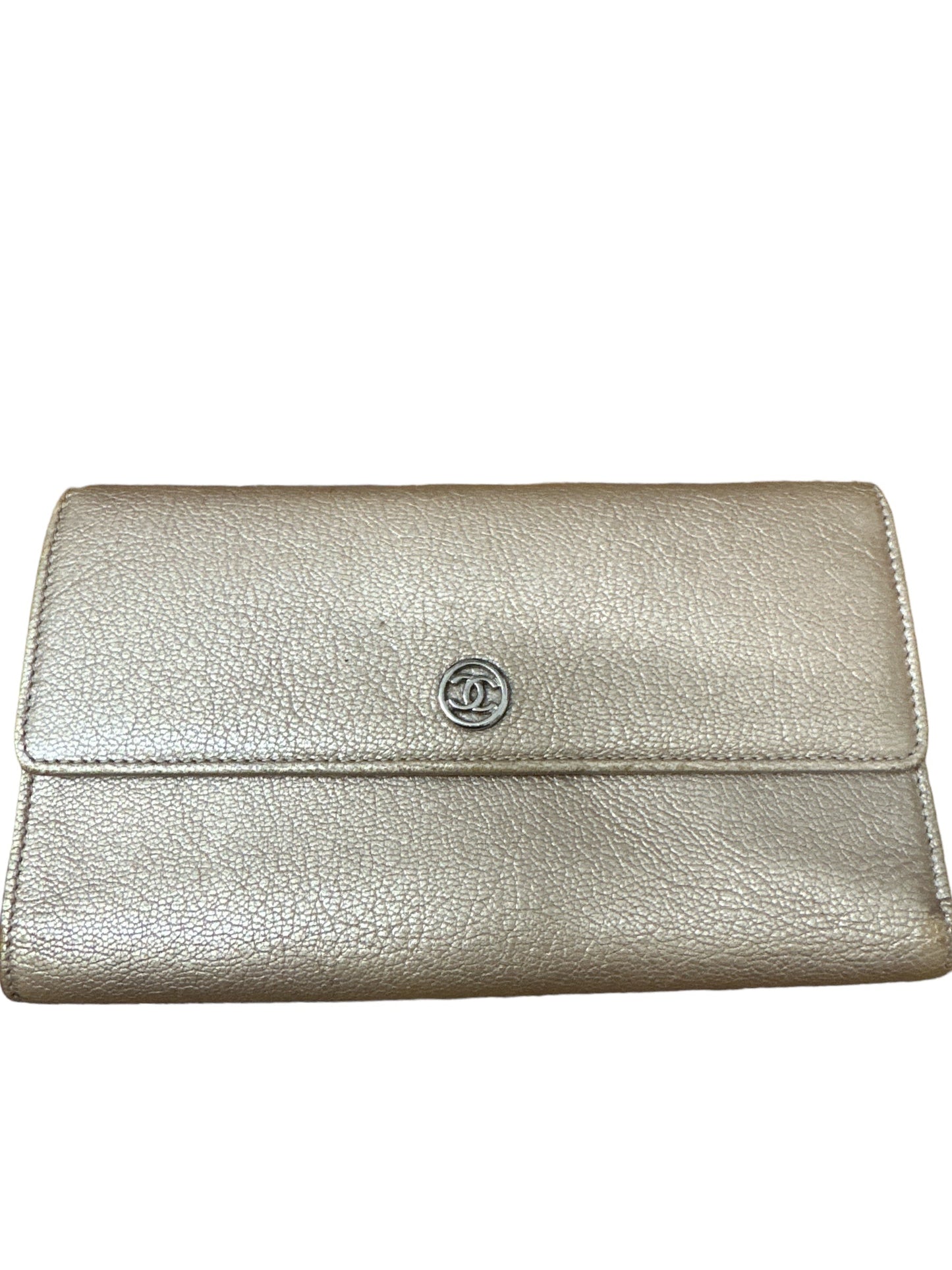 Wallet Luxury Designer By Chanel  Size: Medium