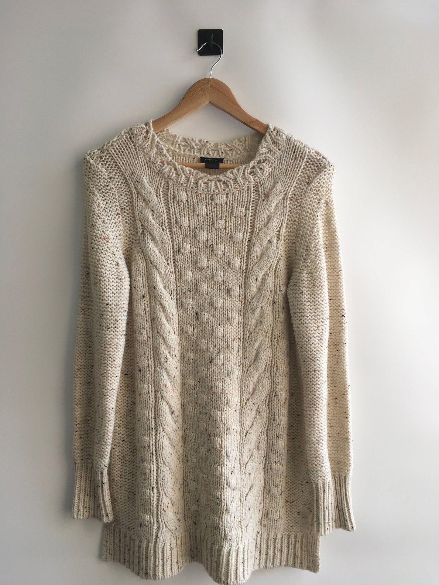 Sweater By Ann Taylor O  Size: M