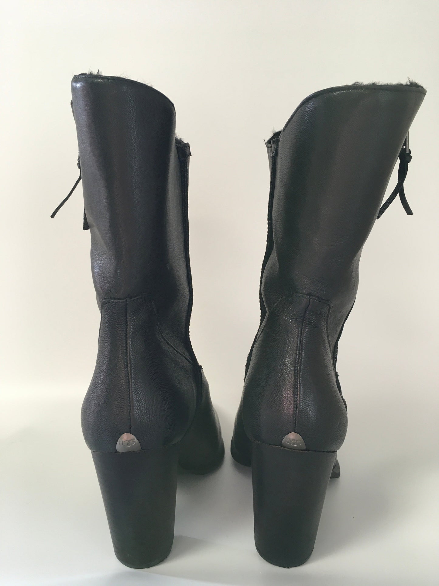 Boots Mid Calf By Ugg  Size: 10