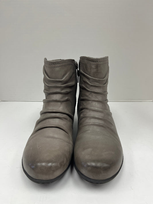 Boots Ankle Heels By Rockport  Size: 9.5
