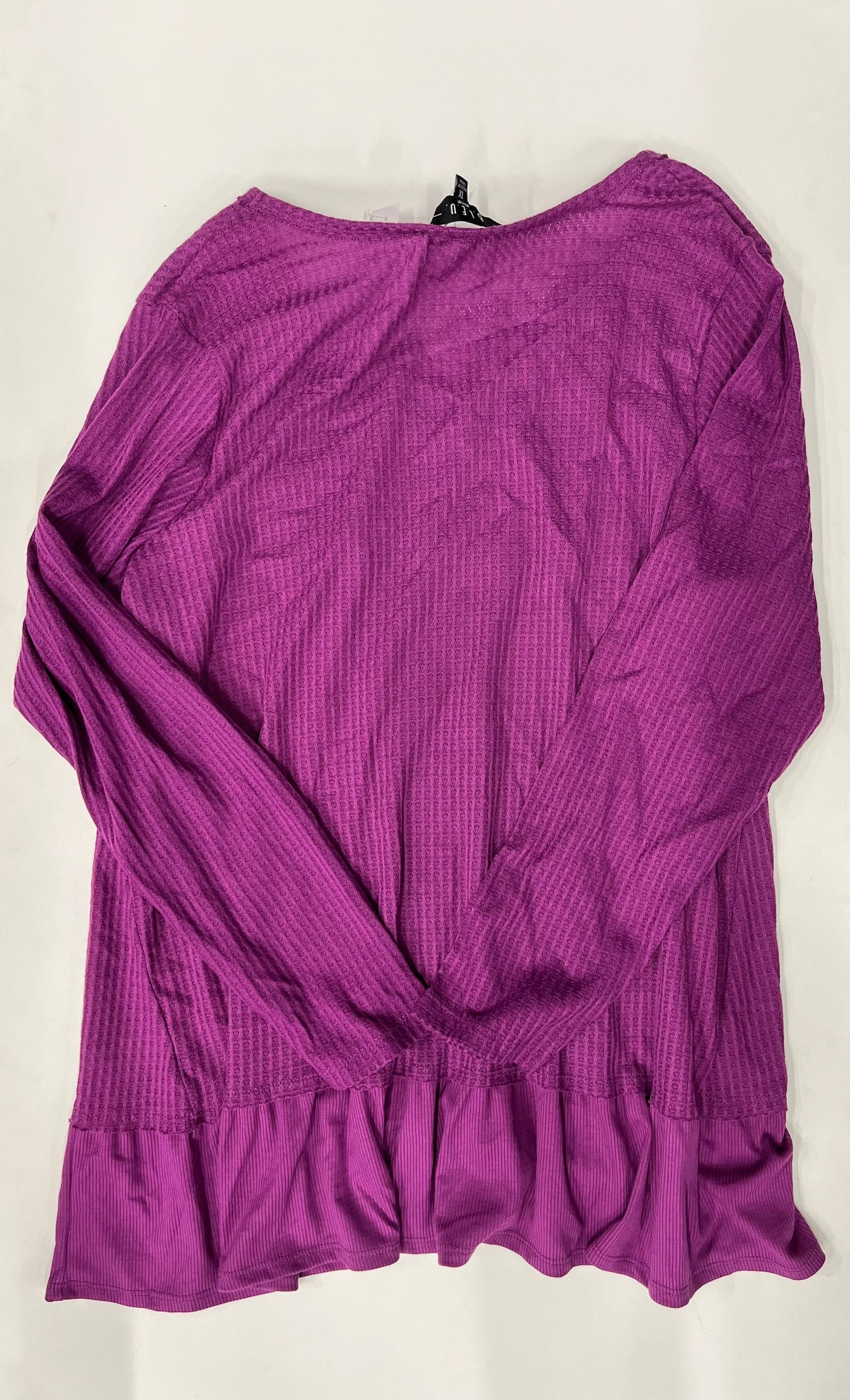 Top Long Sleeve By Bleu NWT Size: 1x