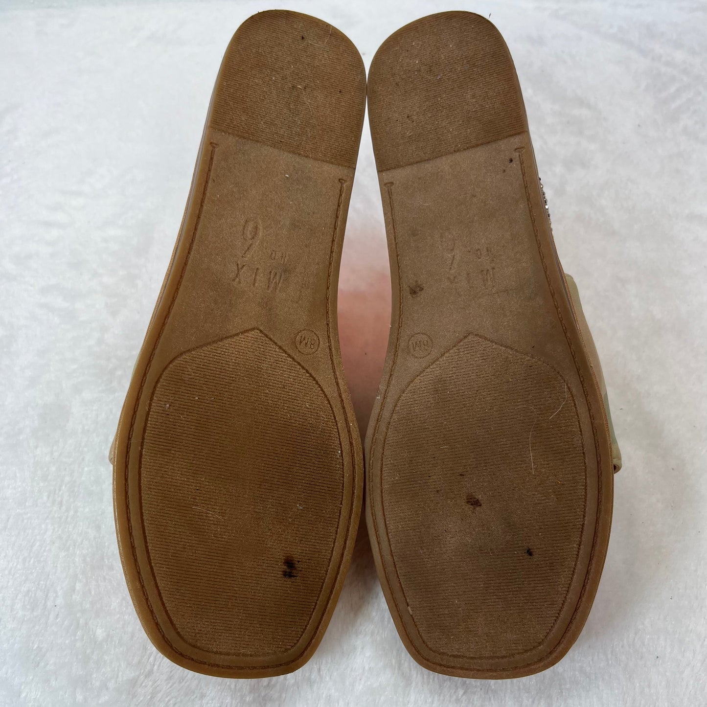 Sandals Flip Flops By Mix No 6  Size: 8