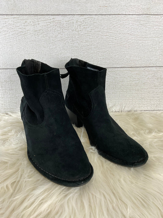 Boots Designer By Ugg  Size: 8