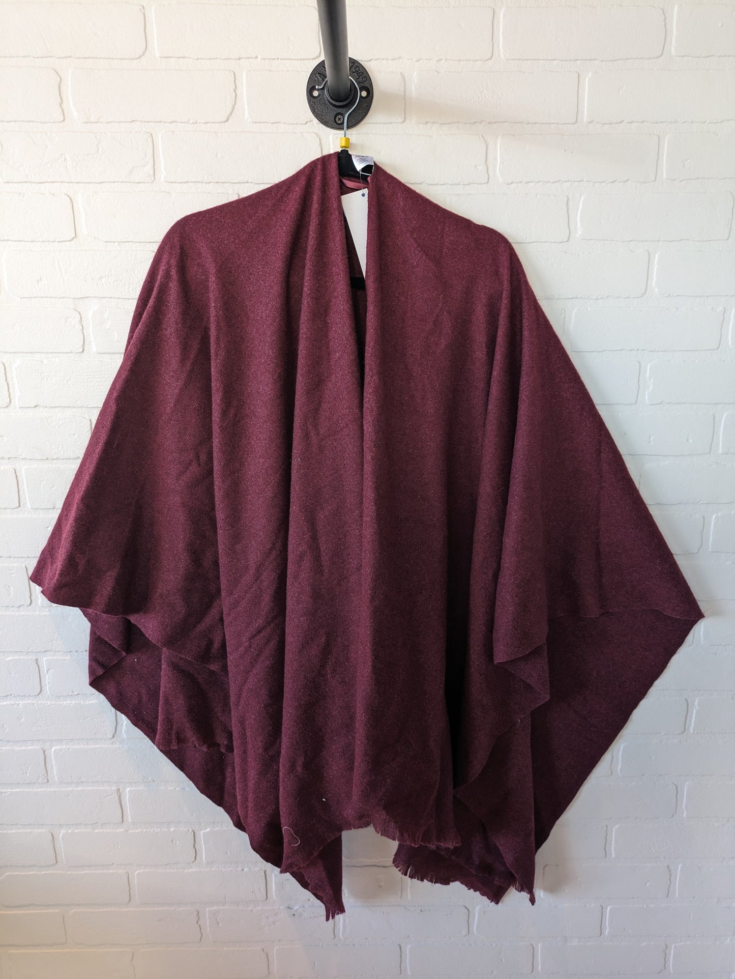 Poncho By Liz Claiborne  Size: Os