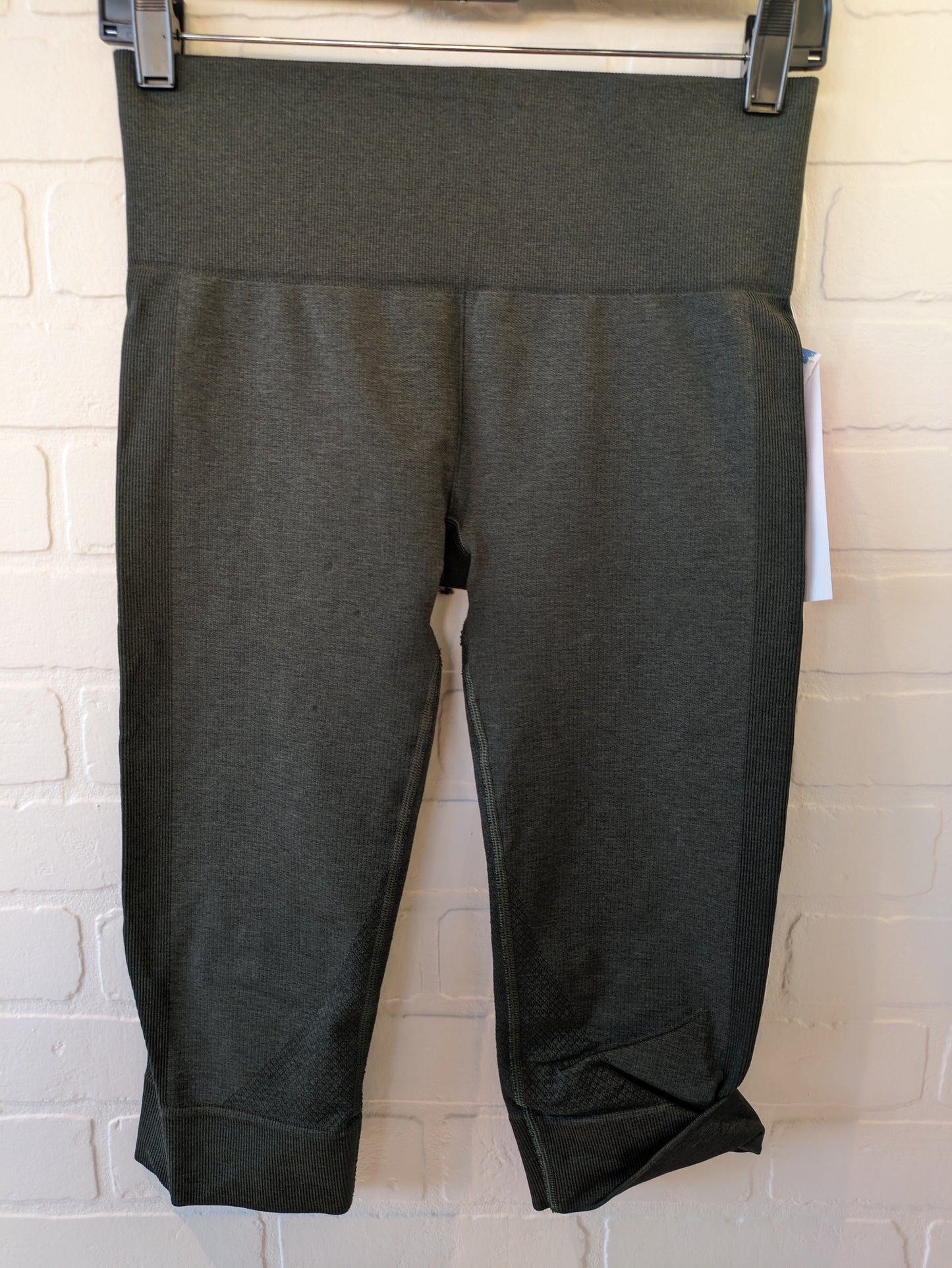 Athletic Leggings Capris By Lululemon  Size: 6