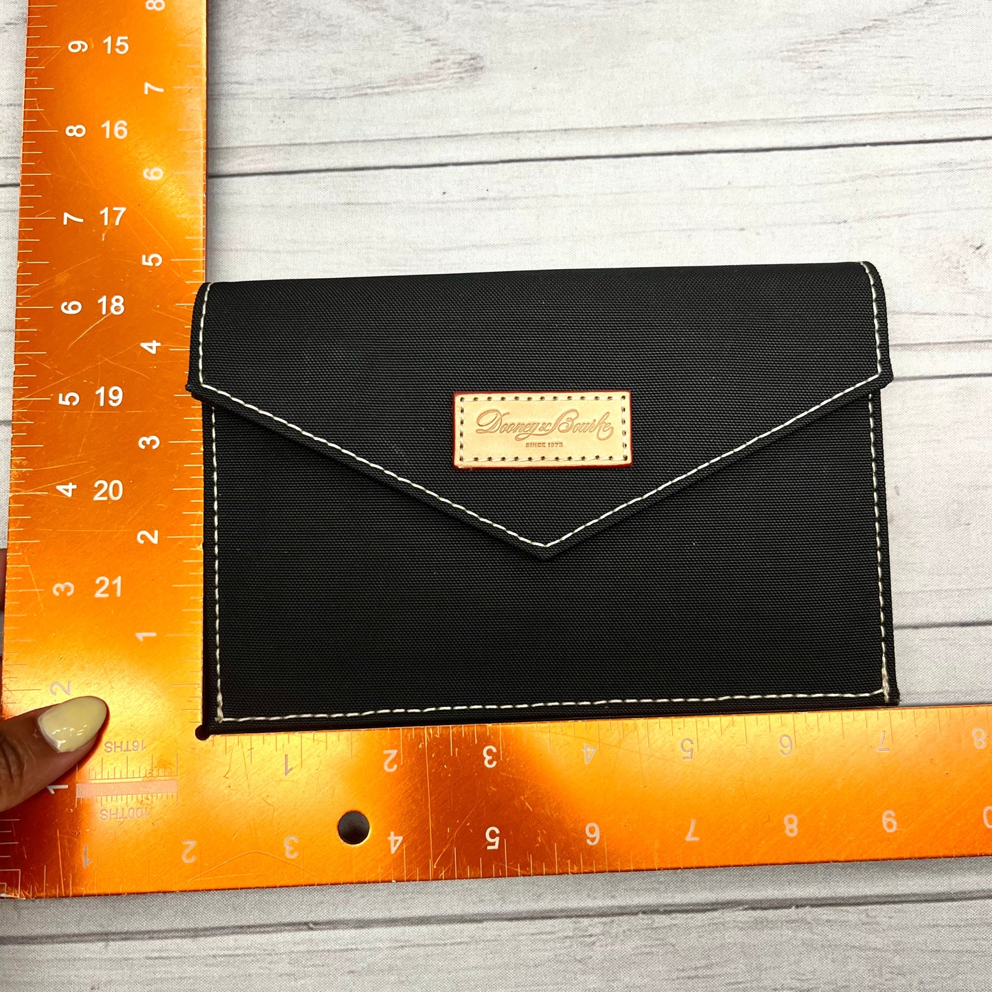 Wallet Designer By Dooney And Bourke  Size: Medium