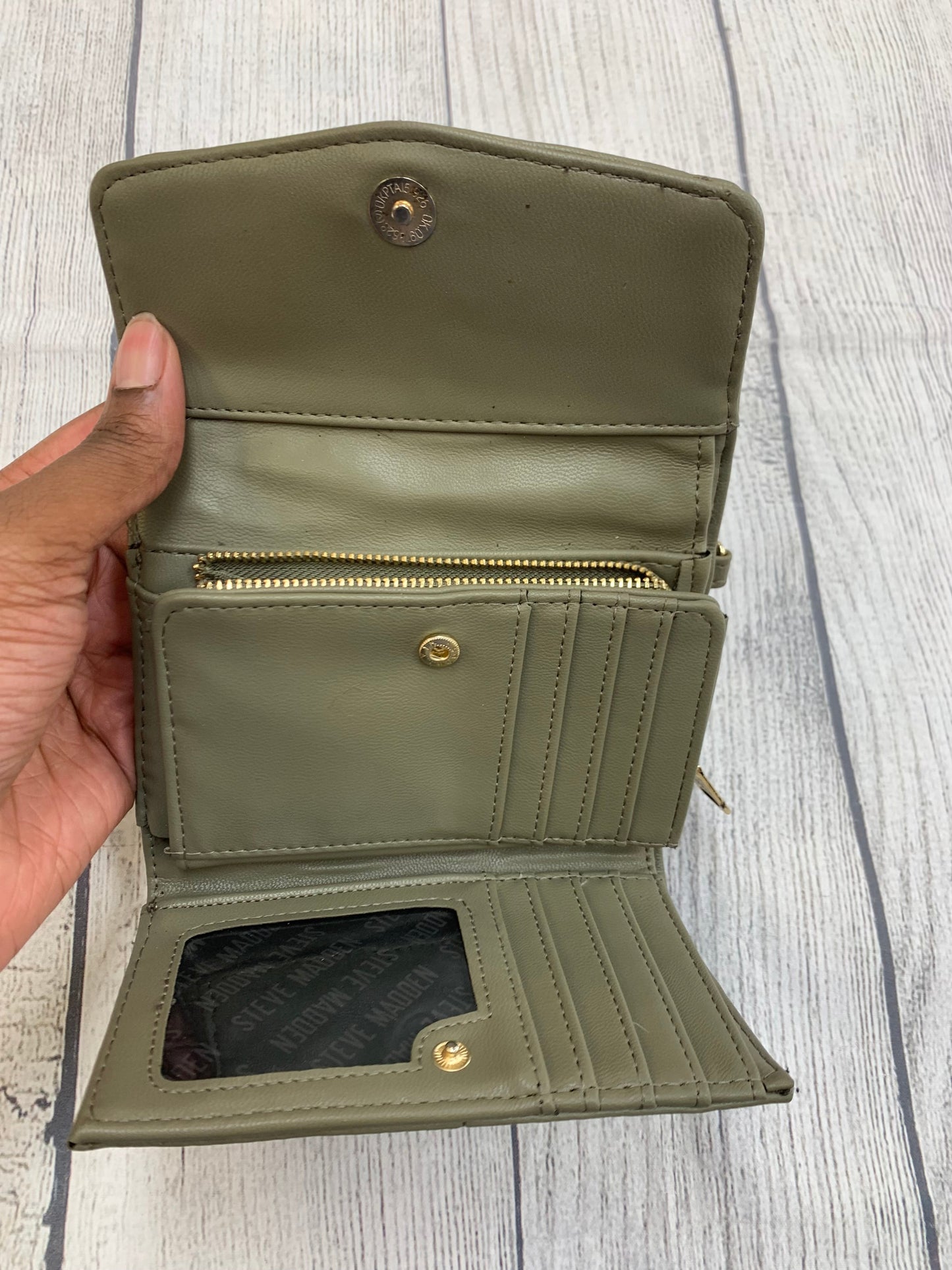 Wallet By Steve Madden  Size: Medium